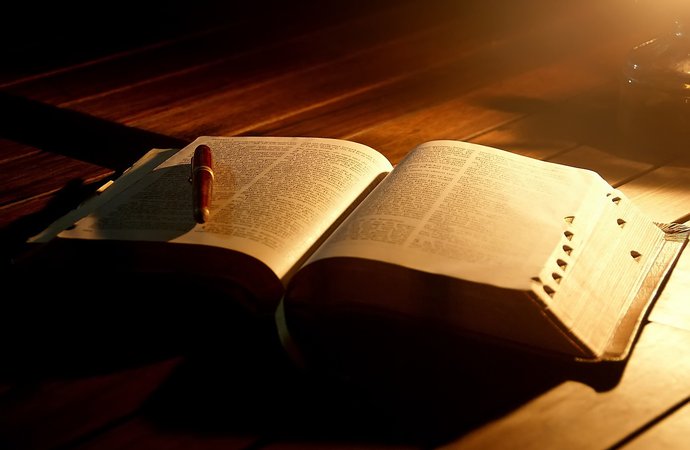 Bible-in-light.jpg