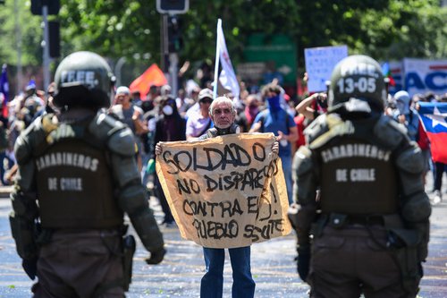 Nouvelle-manifestation-Santiago-23-octobre-2019_1_729_486.jpg