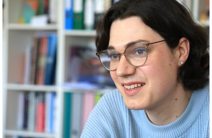 Pasteure trans.jpg