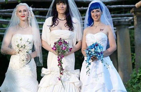 Trio-lesbien.jpg