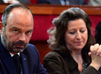 edouard-philippe-et-agnes-buzyn-au-cese-le-12-septembre-2019_6210530.jpg