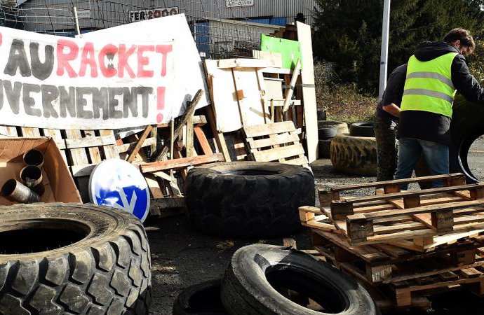 gilets jaunes.jpg