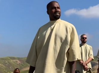 kanye-west_sunday-service.png