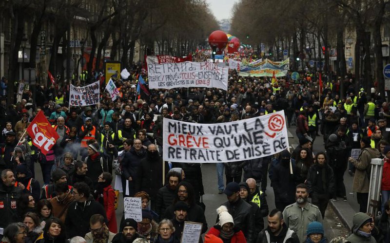 manif contre retraites.jpg