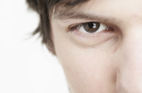 oeil-homme-20423_480x347.jpg