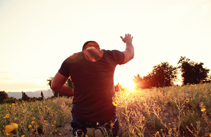 praying-in-a-field.jpg