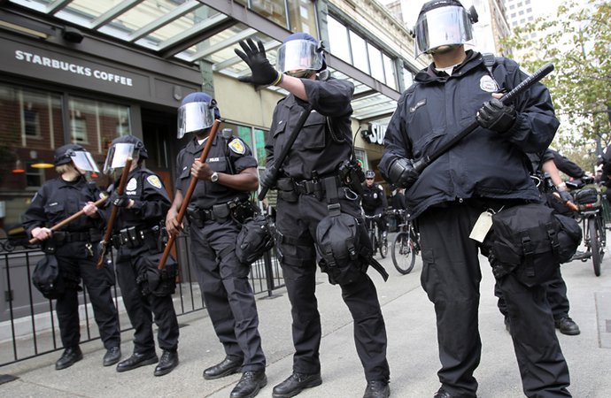 riot_police2.jpg